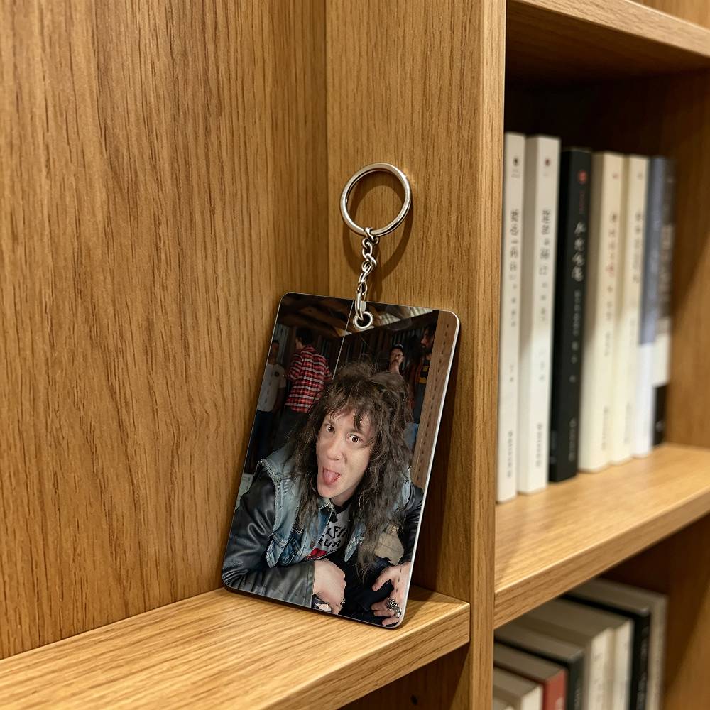 actor J-Joseph Quinn Cat Badge - Leather Work Leather review and price